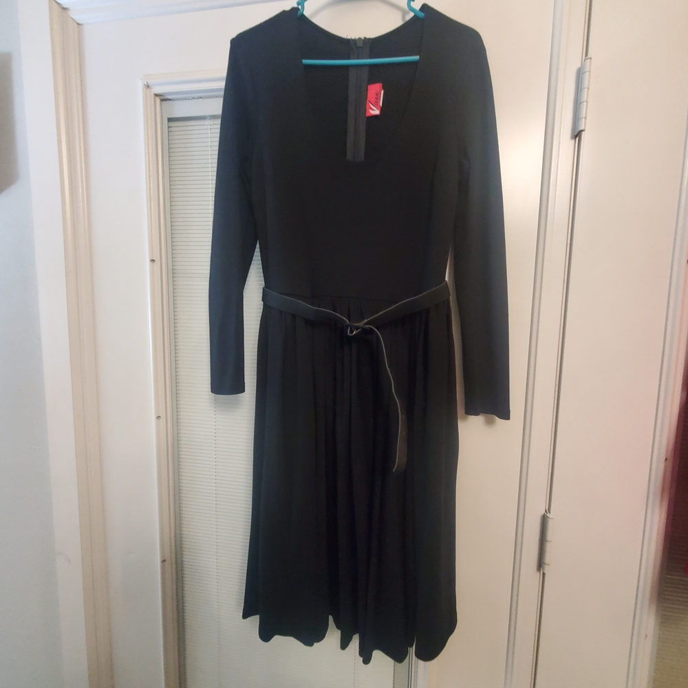 Vixen by Micheline Troublemaker Swing Black Long Sleeve Dress
